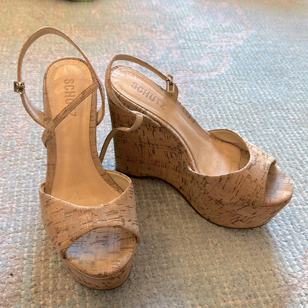 Schutz cork platform sandals size 7 like new!